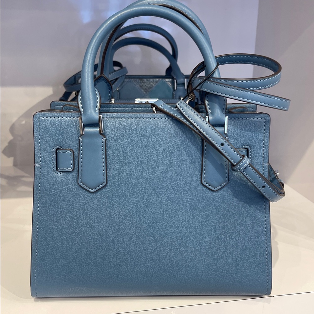 MICHAEL KORS Hamilton Sm Patchwork Satchel Crossbody Bag
Cornflower
NWT - Picture 8 of 16